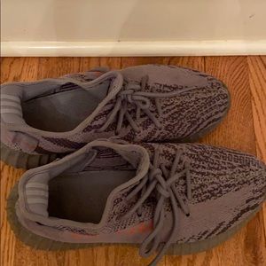 Yezzy Boost Beluga 350 V2 - size 8.5